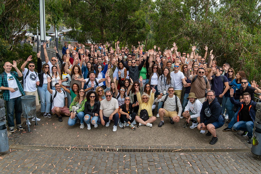 Fotografia de grupo. 1ºEncontro de Colaboradores de 2023, na Ilha da Madeira. Dias 19,20 e 21 de Maio.