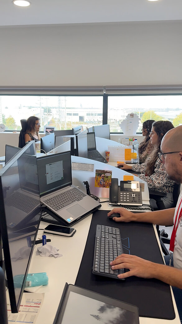 Equipa no posto de trabalho