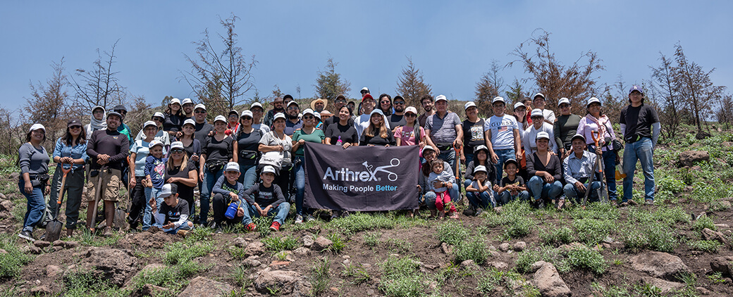 Arthrex Involve: Dia de Plantar uma Árvore com a Arthrex México
